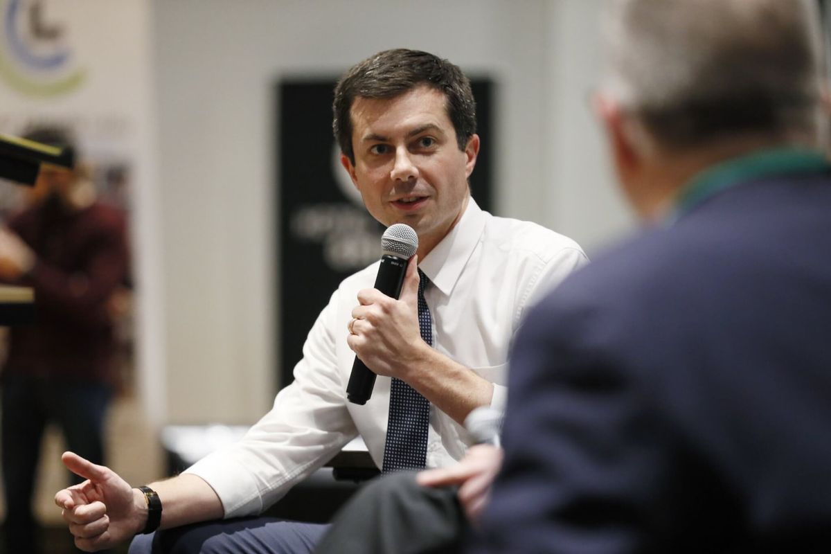 Buttigieg Decision on Police Chief Shadows Presidential Run