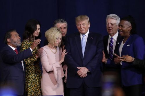 Trump Portrays Himself as Defender of Faith for Evangelicals