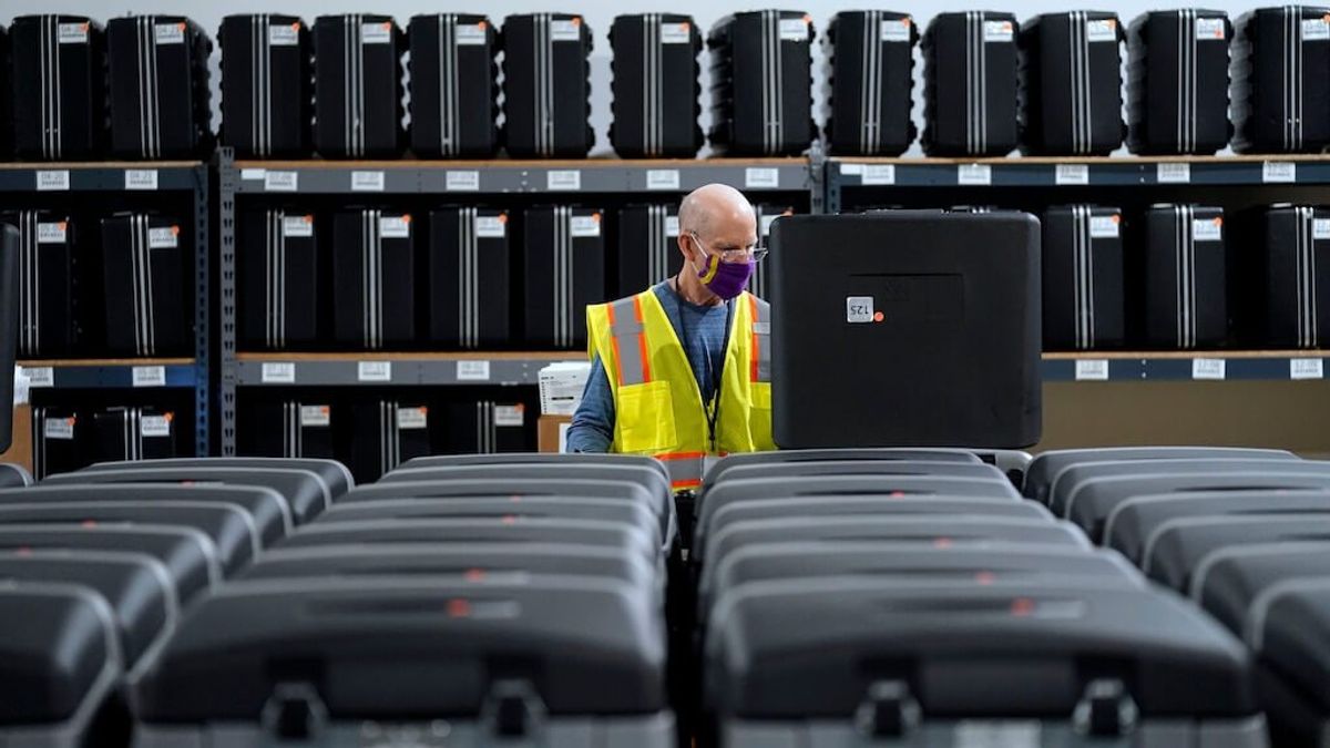 US Court Upholds Extension of North Carolina Mail-In Voting Deadline