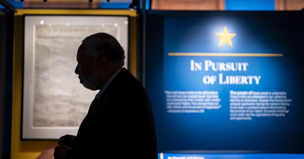 Smithsonian head Lonnie Bunch announces retirement amid pressure from Trump