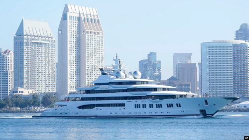 Russian Superyacht Seized by US Arrives in San Diego Bay