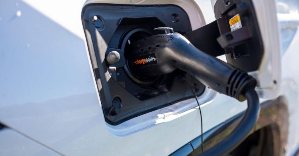 Ohio pushes ahead with electric vehicle charging stations