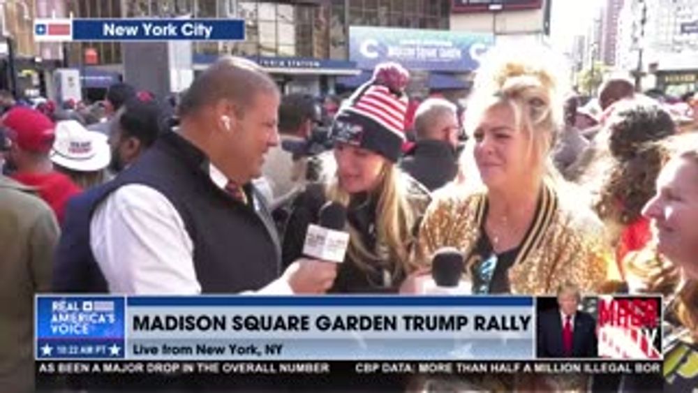 NEW YORKERS LOVE TRUMP