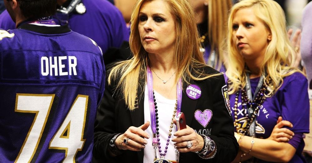 'Blind Side' Tuohy family members push back against NFL star Michael Oher's claims