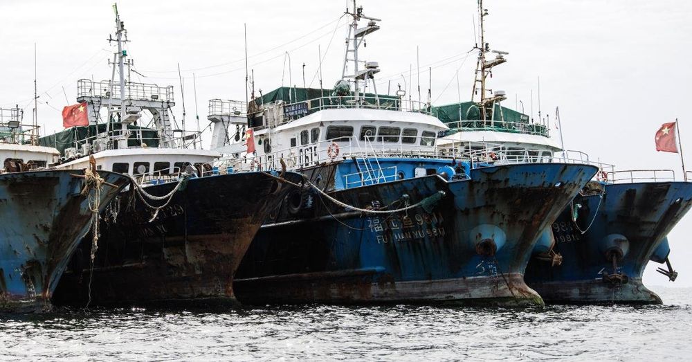 Has the U.S. neglected illegal Chinese fisheries off African coast in war against China?
