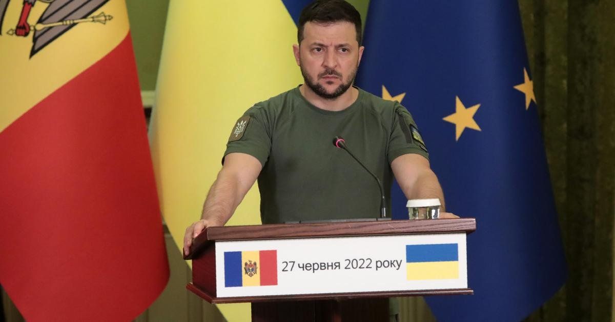 Ukrainian President Zelenskyy fires spy chief, top prosecutor - Real America's Voice News