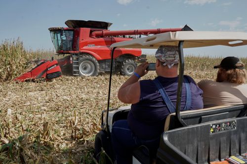 Amid Trade War, US Farmers Put Off Equipment Purchases