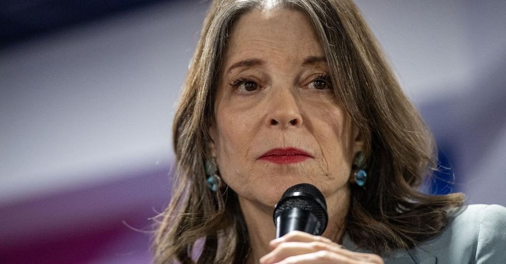 Marianne Williamson becomes latest candidate to launch bid for DNC chairwoman