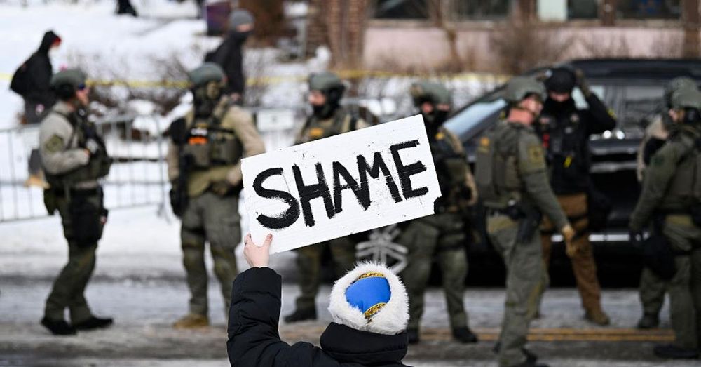 Trump weighs in on MN shooting incident, says ICE officer "seems to have shot her in self defense"