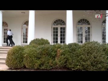 Raw: President Obama, Joe Biden share White House ‘workout’