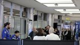 New York’s LaGuardia Halts Flights as Shutdown Drags on