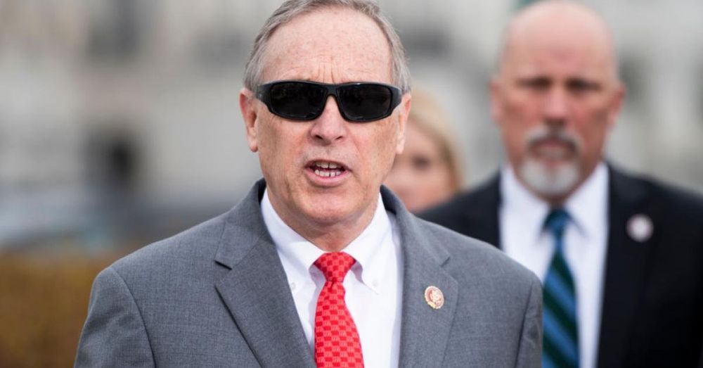 Biggs proposes constitutional amendment establishing that Supreme Court should have nine justices