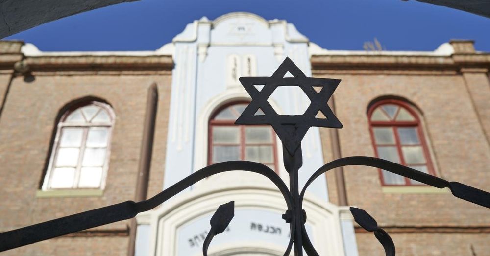 New Mexico man charged with federal hate crime after attacking two Jewish facilities