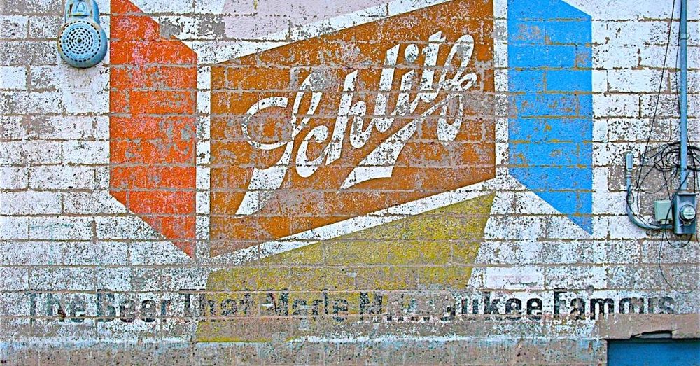 Final batch of Schlitz beer rolls out after 177 years of brewing