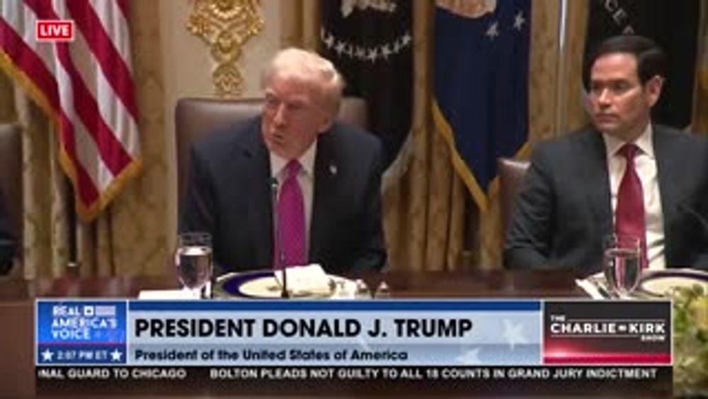 POTUS ON SUBMARINE ATTACK