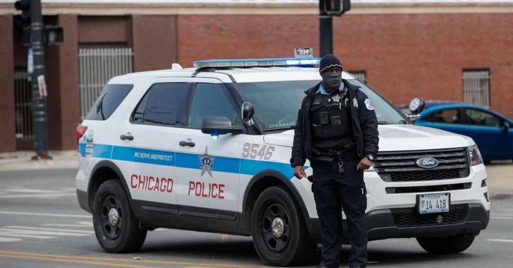 Four dead, 14 wounded in drive-by shooting in Chicago: police