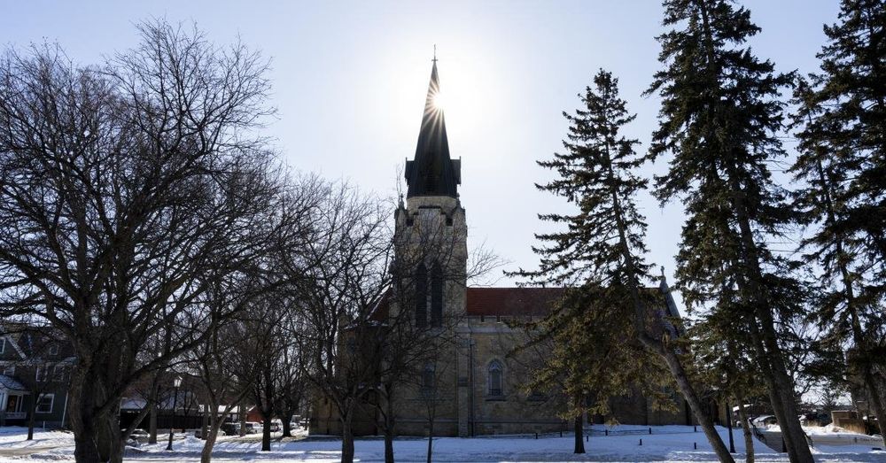 Anti-ICE protesters who disrupted Minnesota church service avoid state charges