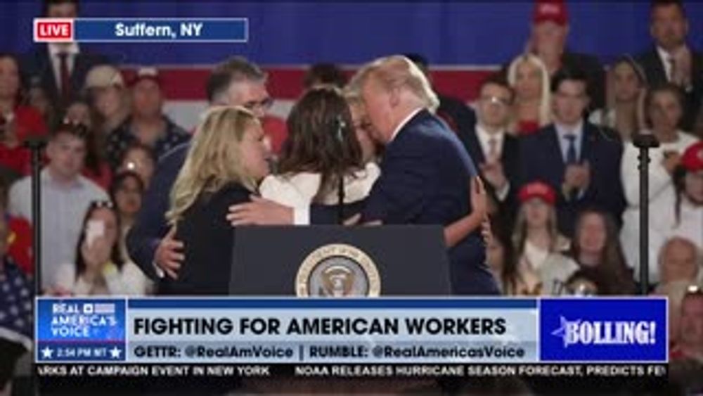 TRUMP HONORS FAMILY OF SLAIN STUDENT