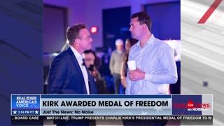 CHARLIE KIRK’S PRESIDENTIAL MEDAL OF FREEDOM FEATURES A CROSS