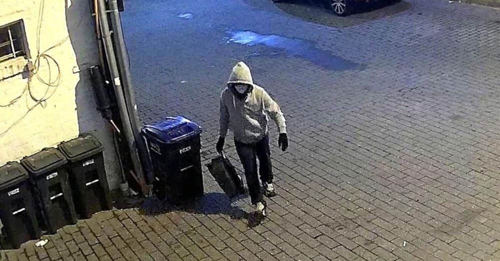 FBI lab report, contradictory witness statement inject fresh mystery in unsolved J6 pipe bomb case