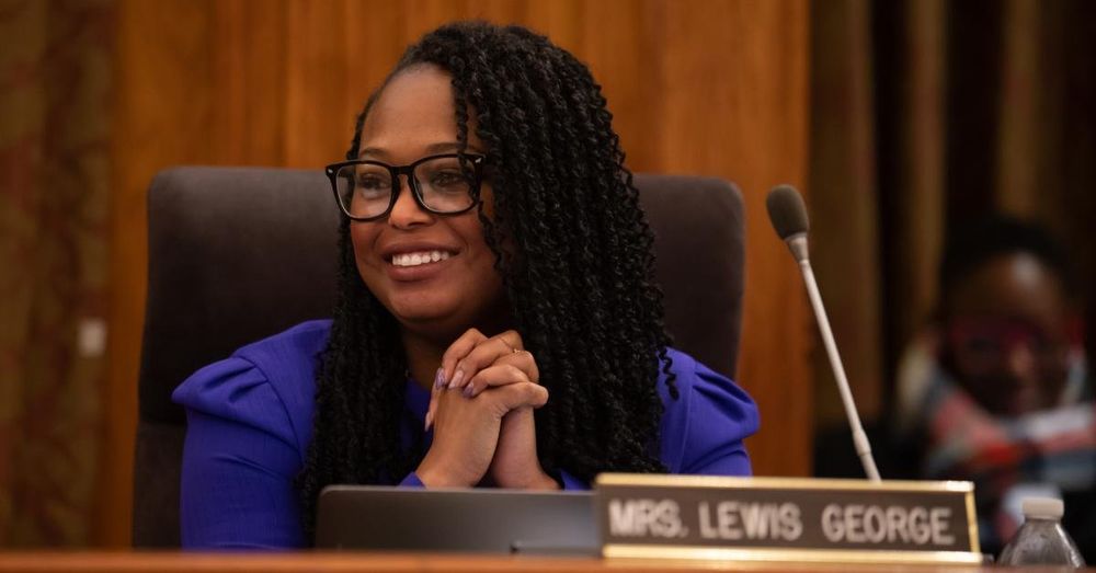 Democratic socialist on verge of becoming DC mayor puts city on collision course with Trump