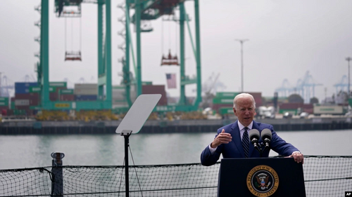 Biden Takes Aim at Oil Companies as Inflation Rises