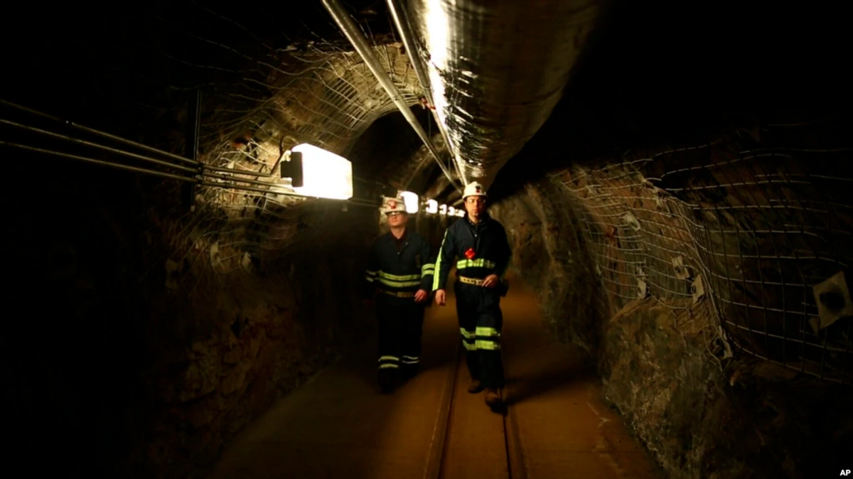 Huge Underground Search for Mysterious Dark Matter Begins