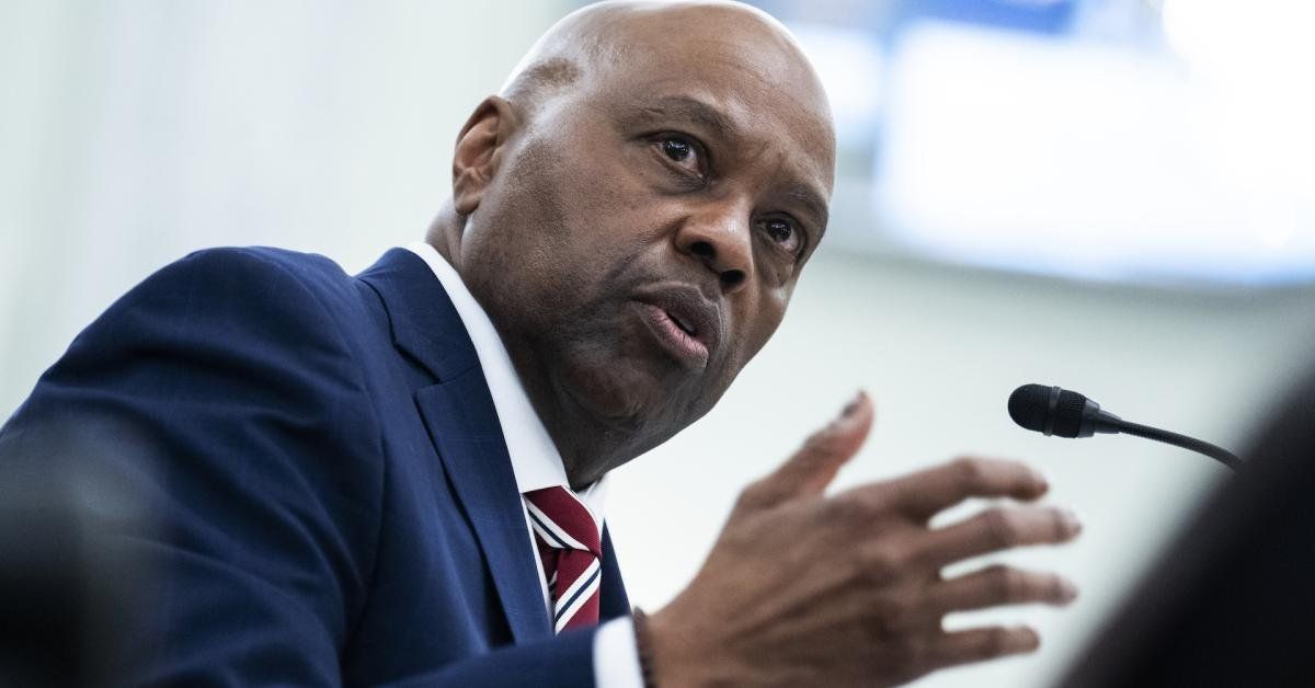 Biden's FAA nominee Phillip Washington withdraws amid shaky Senate support - Real America's Voice News