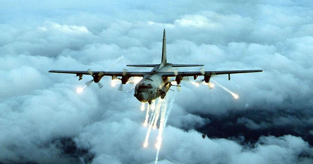 U.S. aircraft targets militant base in Iraq in retaliatory strike