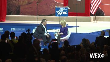 Chris Christie skirts question on immigration