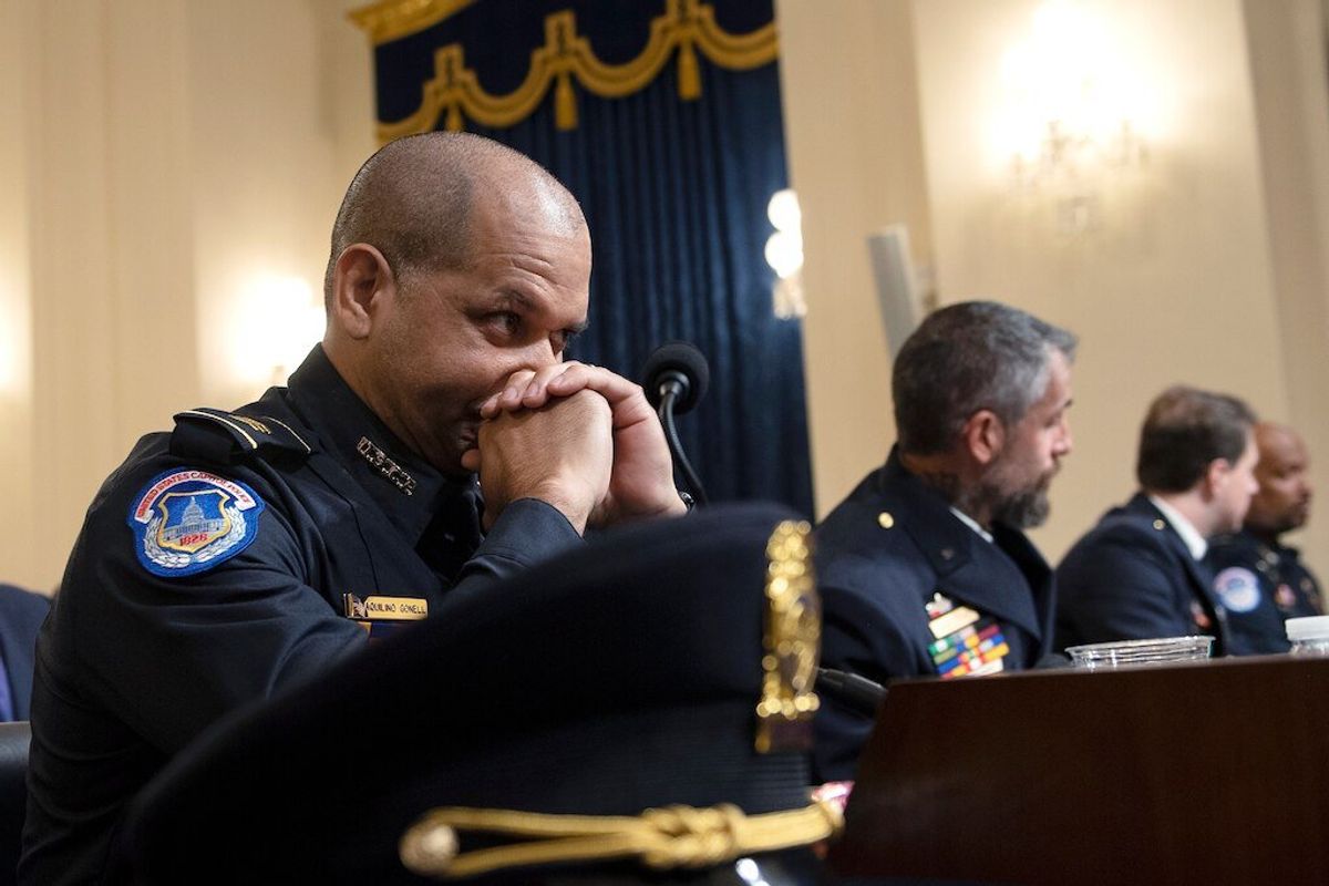 Four US Police Officers Grippingly Describe January 6 Attack on US Capitol