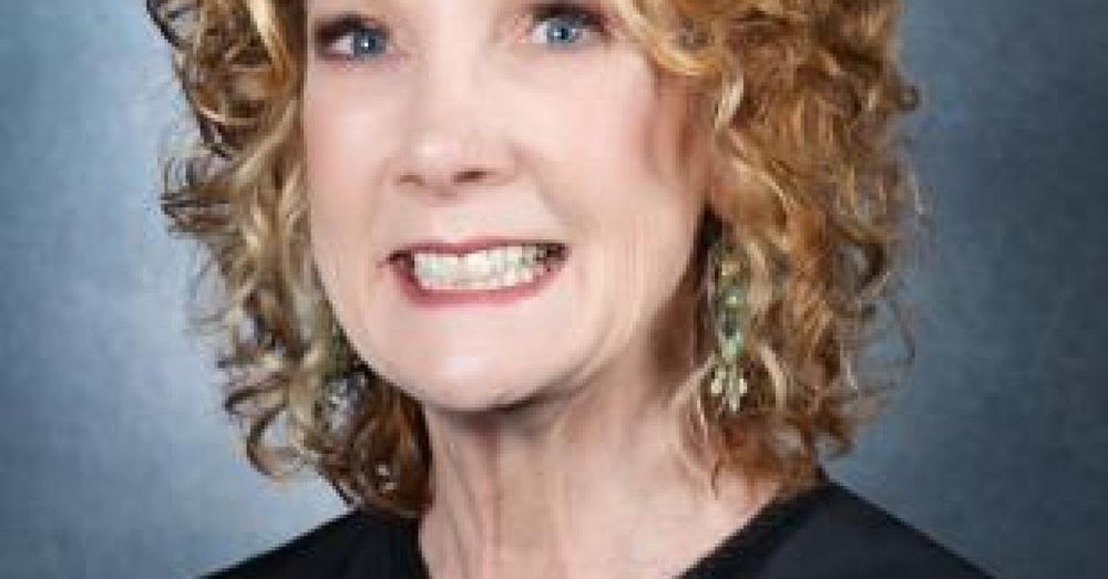 Florida judge who made more than 900 donations to Democrats quits before suspension, keeps pension