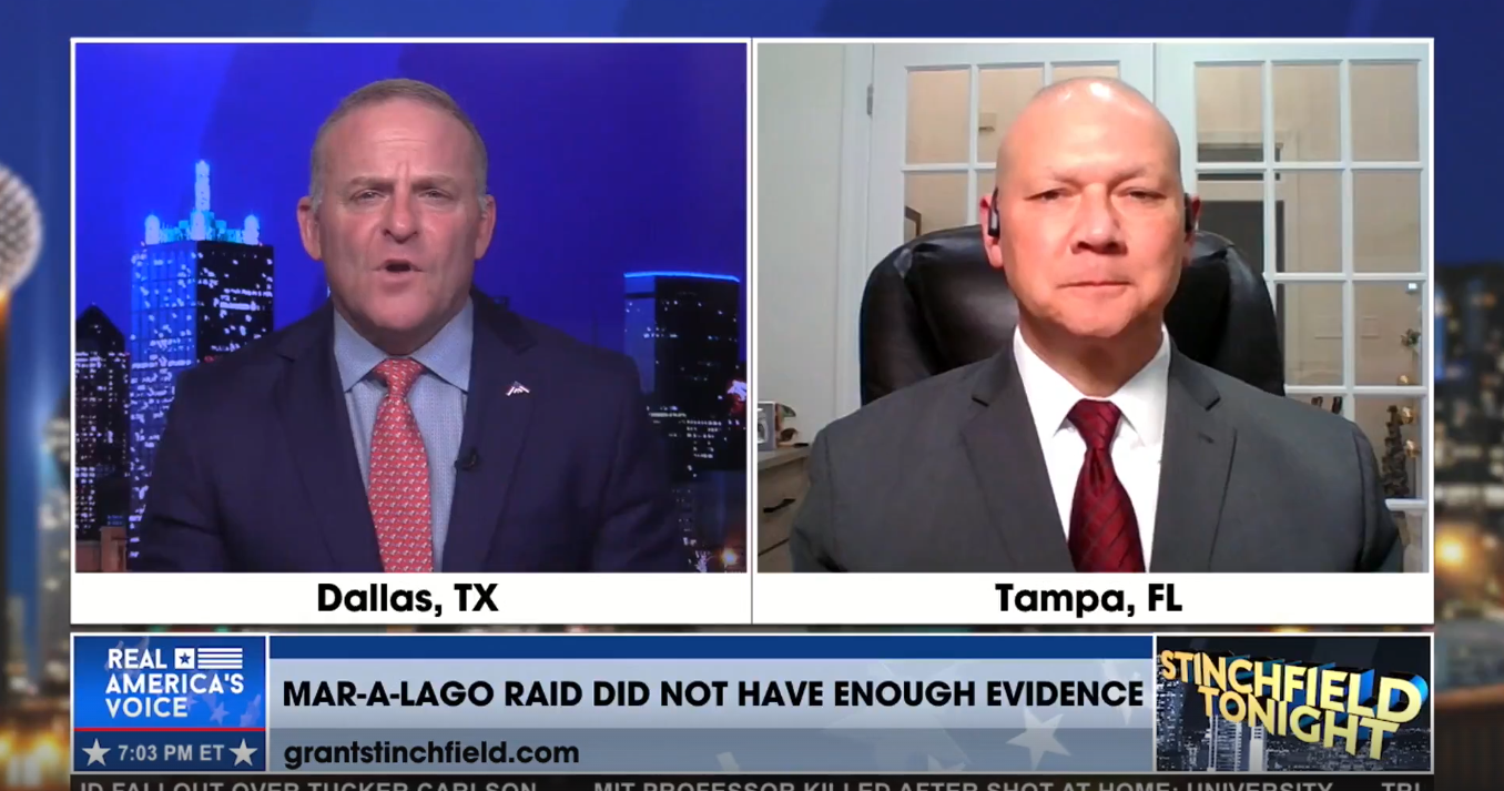 FBI AGENTS FOUGHT MAR-A-LAGO RAID—BUT LOST UP THE CHAIN