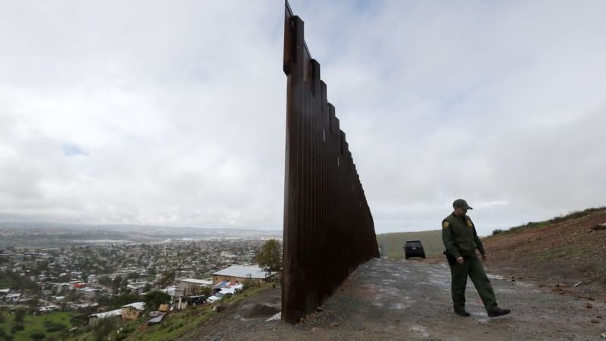 Democrats’ Stand on Border Security, Immigration a Work in Progress