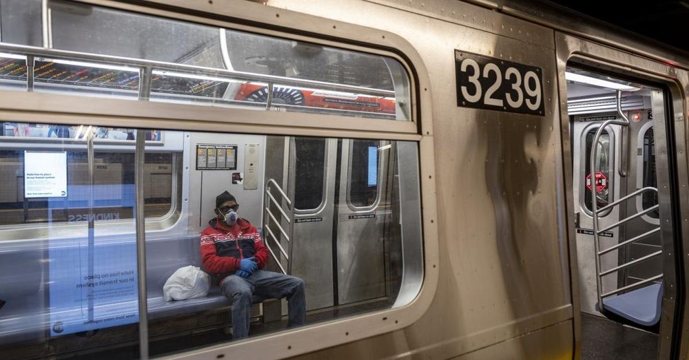 Man shoved onto NYC subway tracks expected to fully recover, suspect charged with attempted murder