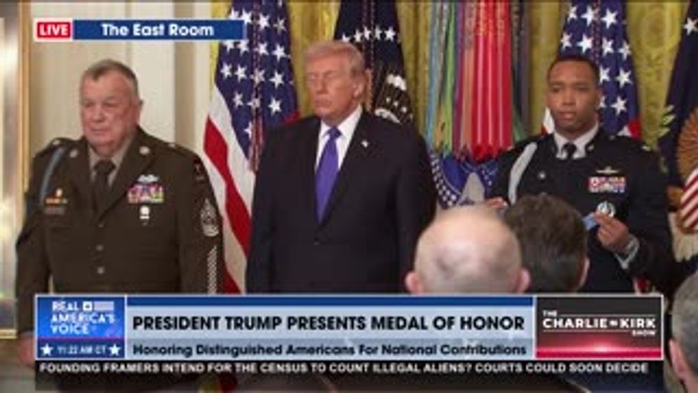 VIETNAM HERO RECEIVES MOH FROM POTUS
