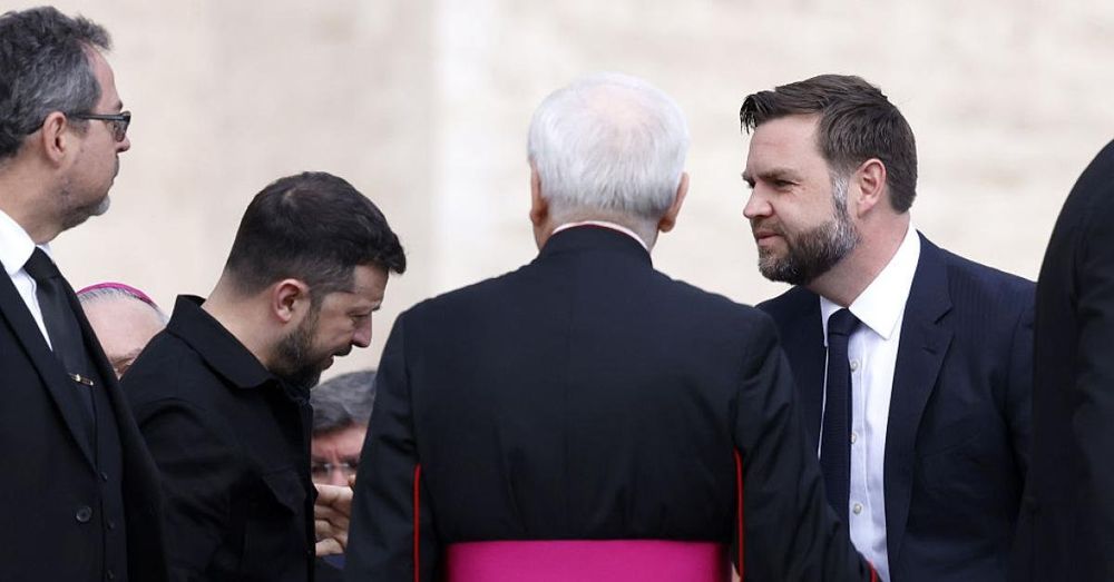 Zelensky meets with Vance, Rubio ahead of Monday phone call with Trump, Putin