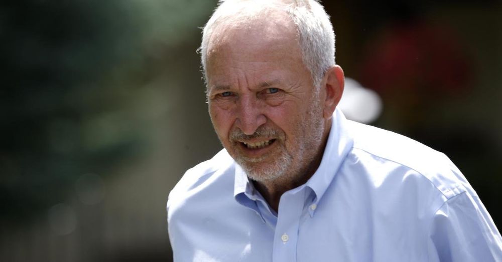 Former Treasury Secretary Larry Summers announces step back from public life over Epstein ties