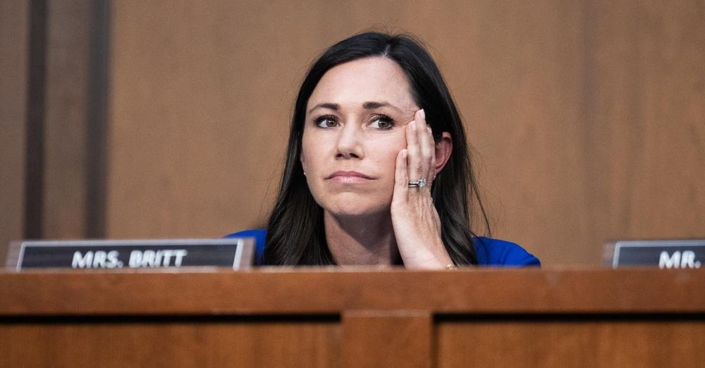 Senate Republicans consider rules change to speed up approval of Trump nominees