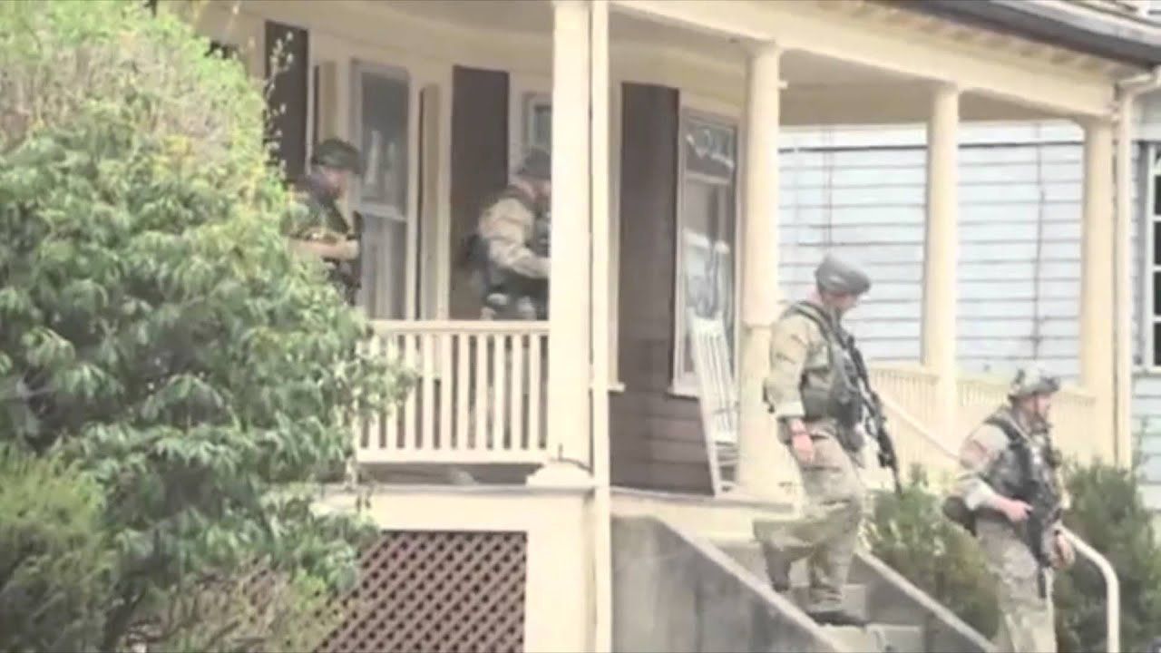 RAW VIDEO: Door To Door Search For Second Suspect
