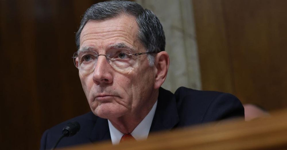 Bipartisan bill would require IRS to notify taxpayer if seeking private financial info