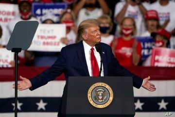 Live: Trump speaks at ‘Make America Great Again’ rally in Florida