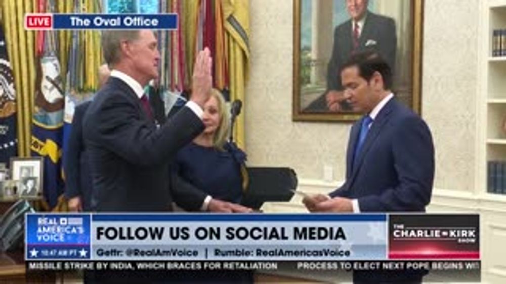 DAVID PERDUE OFFICIALLY SWORN IN