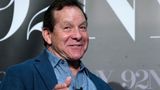 Actor Steve Guttenberg on scene of Palisades fire, aiding evacuation