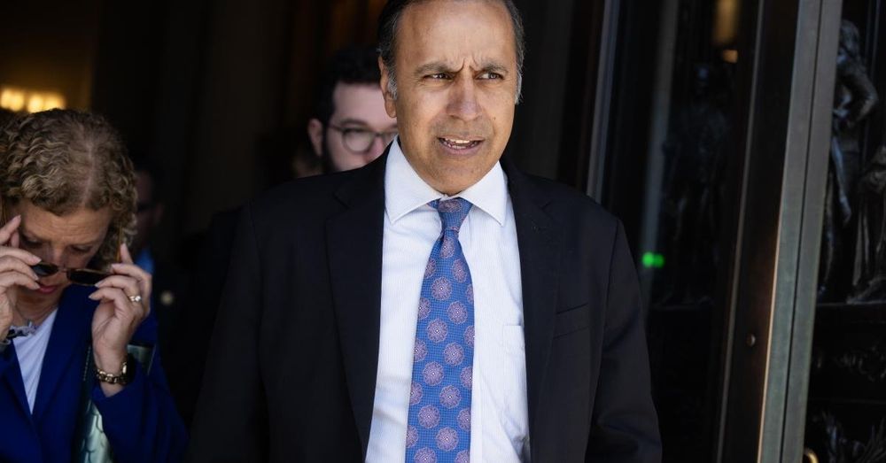 Krishnamoorthi Senate campaign caught in awkward email gaffe: Report