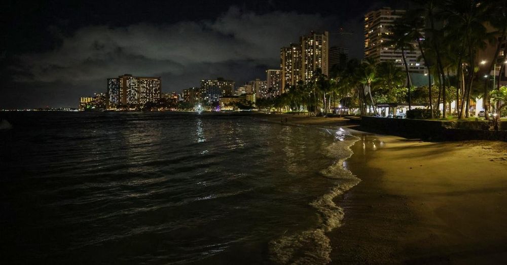 Hawaii downgrades tsunami warning, lifts evacuation order