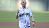 Dr. Fauci booed before throwing first pitch in Seattle
