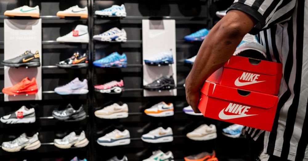 Foot Locker relocating headquarters from New York to Florida to reduce costs