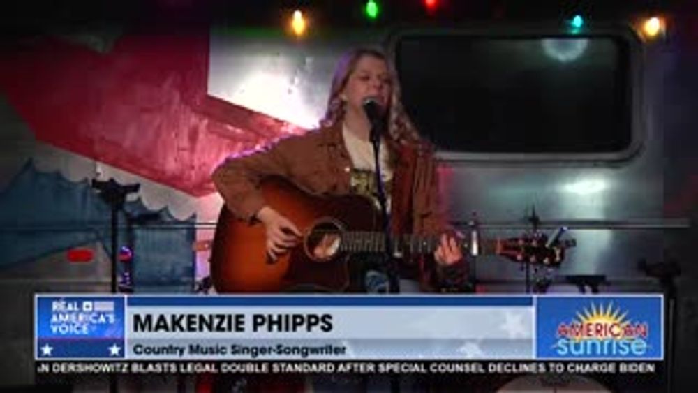 Makenzie Phipps performs on the American Sunrise Show