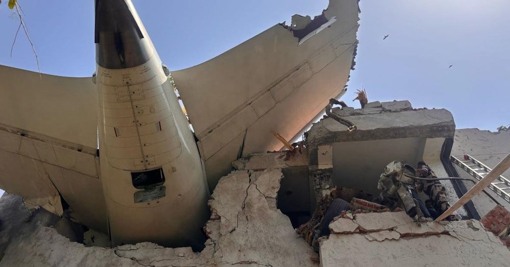 Lone survivor of India plane crash recalls horror: 'There were bodies all around me'